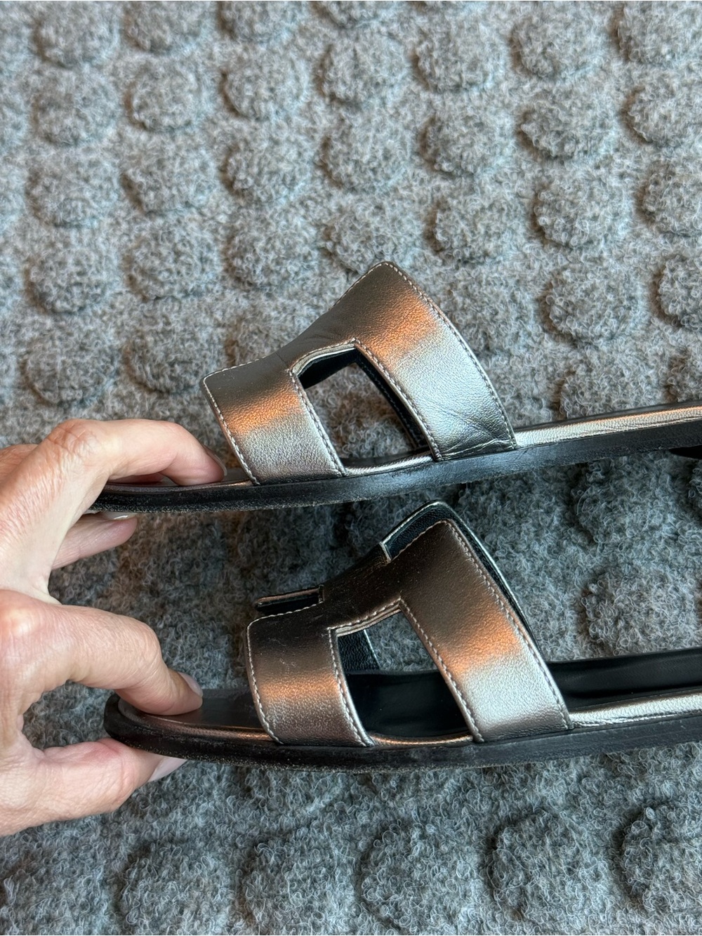 Pre-Owned Authentic Hermes Oran Sandal Silver Metallic Size 36 - Picture 7 of 15